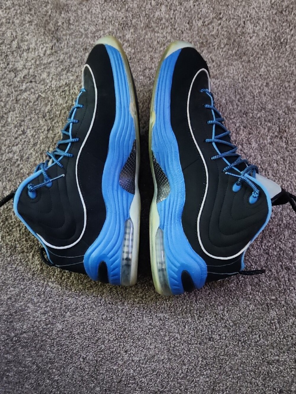 "Nike Air Penny 2" 2016 Black and Blue Wave-Detail Sneakers - Picture 7 of 8